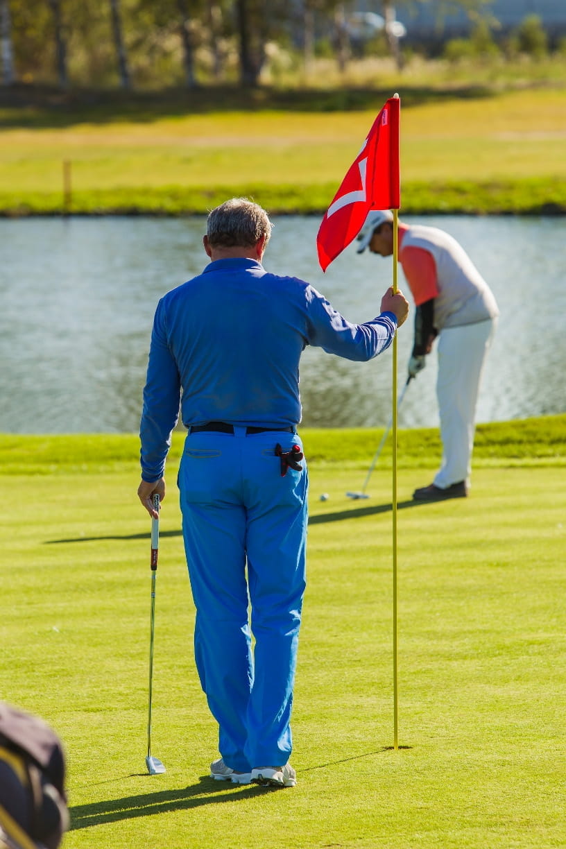 10 сентября 2015 года прошел первый турнир на 9 лунках!