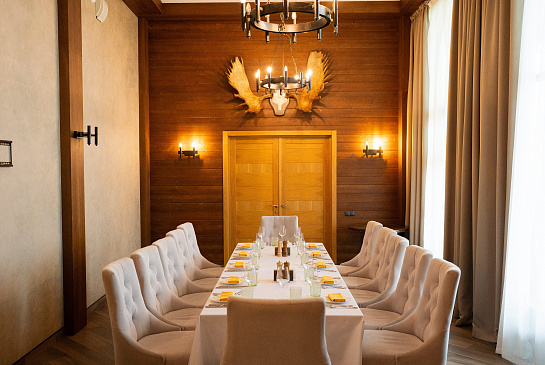 Каминный зал