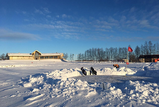 Зимний гольф