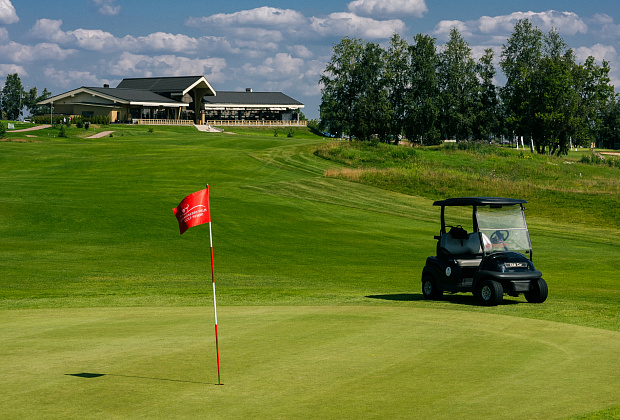 Флажок на лунке